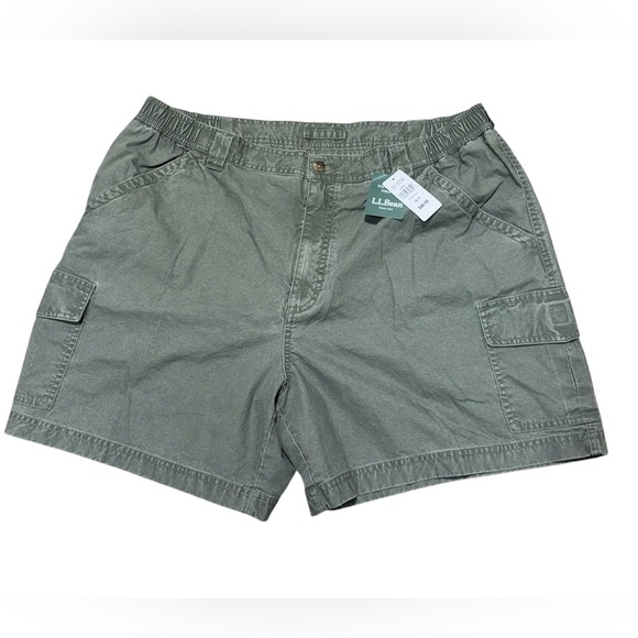 NWT $ 49.95 LL Bean Men's Natural Fit Cargo Shorts Dusty Olive 100% Cotton 42W - Picture 1 of 7